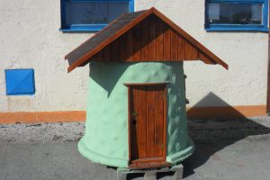 drevený domček pre deti